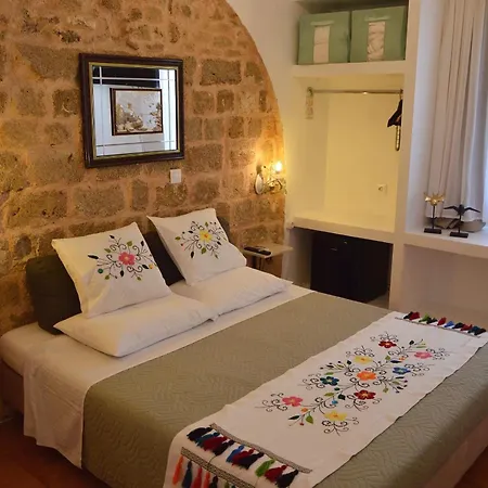 Casa De La Sera Penzion Rhodes City